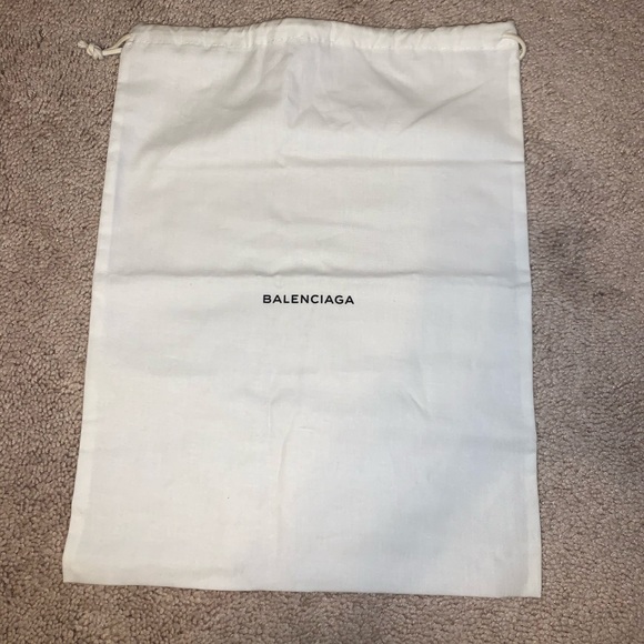 Dust Bag Balenciaga on Sale, 54% OFF | www.ingeniovirtual.com